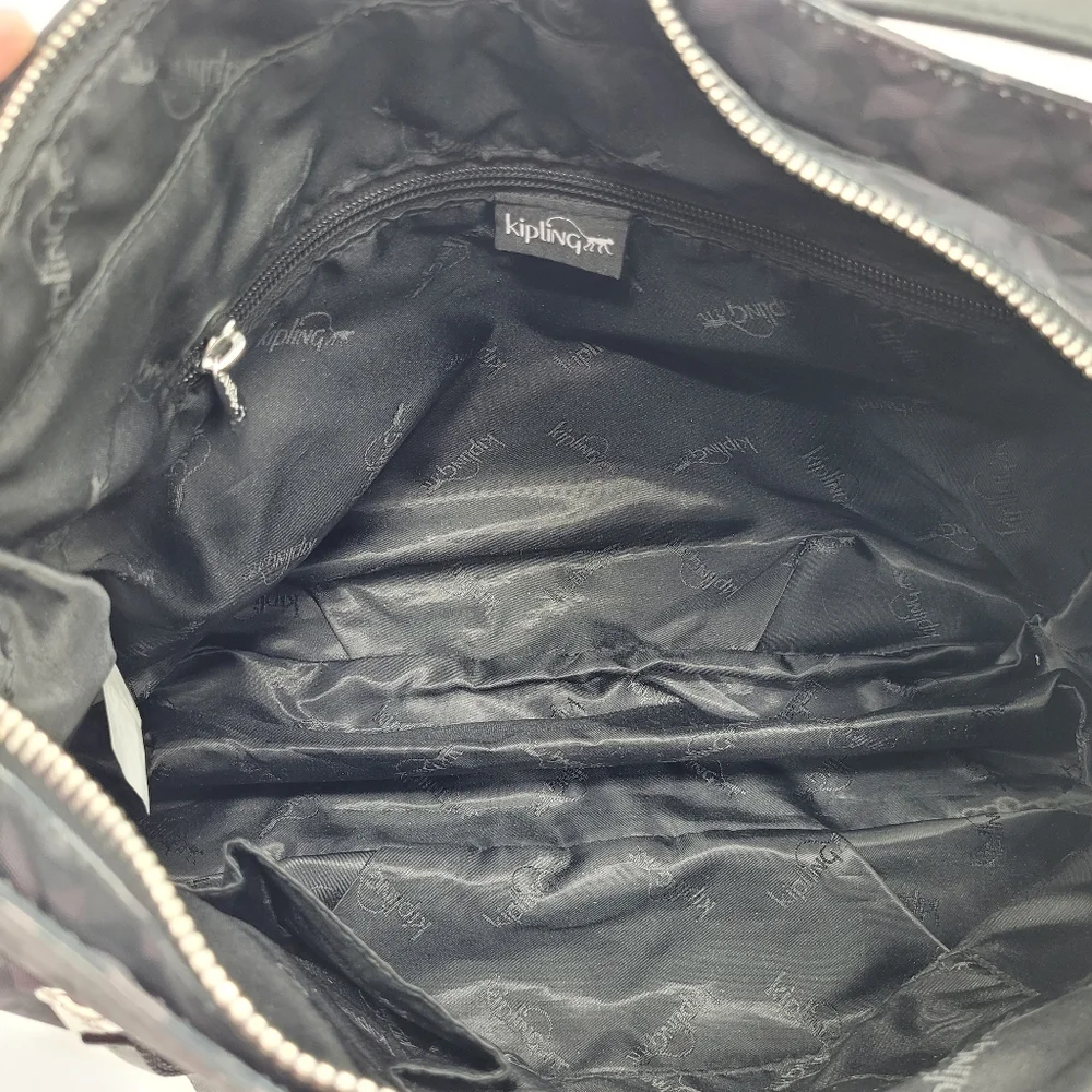 Kipling Sadie Hobo Shoulder Bag Lightweight Pockets Zippers Expandable Pockets